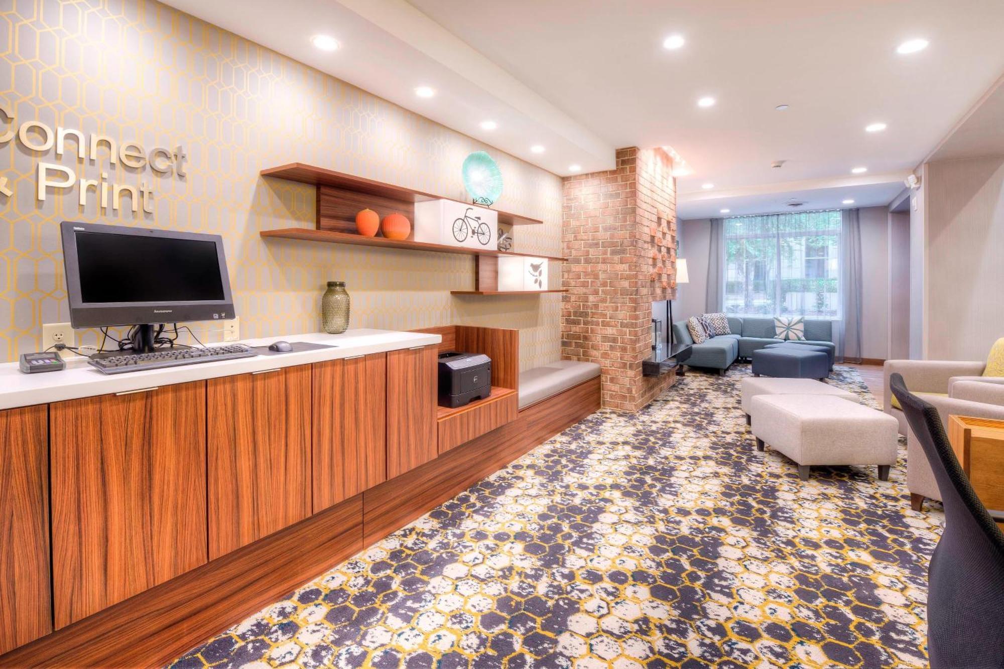 Fairfield & By Marriott Downtown 3* Winston-Salem