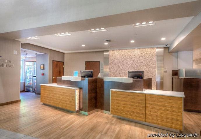 Hotel Fairfield & By Marriott Downtown 3*