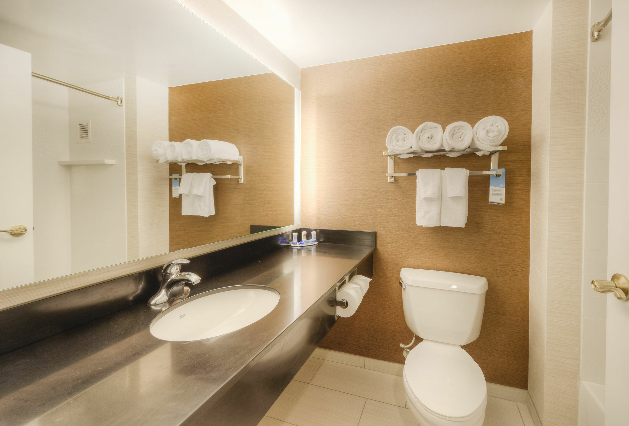 Fairfield & By Marriott Downtown 3* Winston-Salem